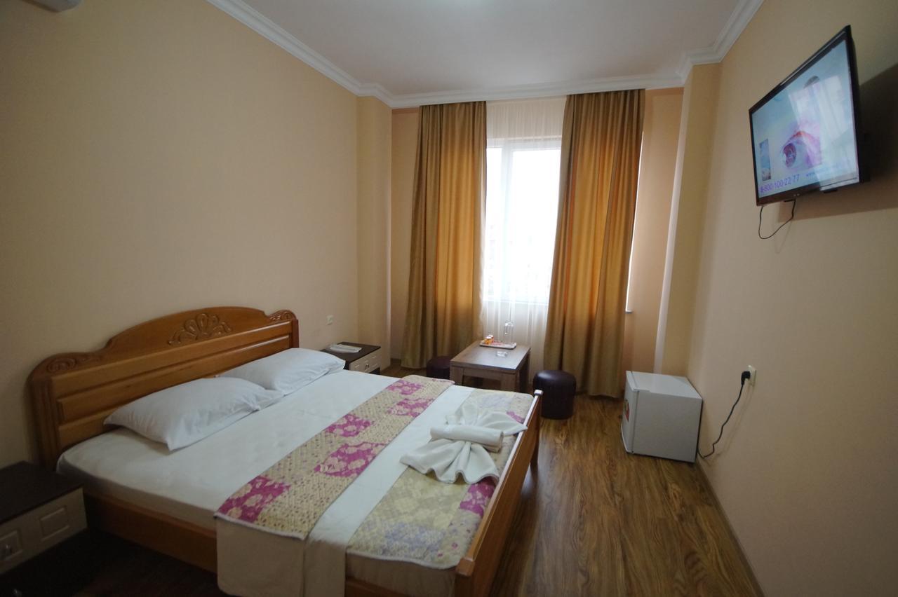 Marani Hotel Batumi Exterior photo